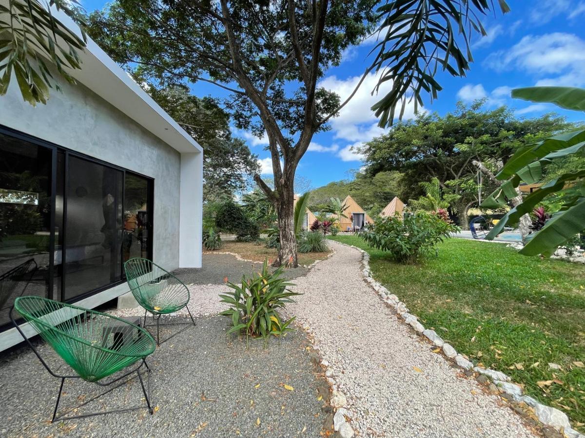 Pyramid Tamarindo Luxury Hotel Exterior photo